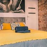 Apartment Silver Box *